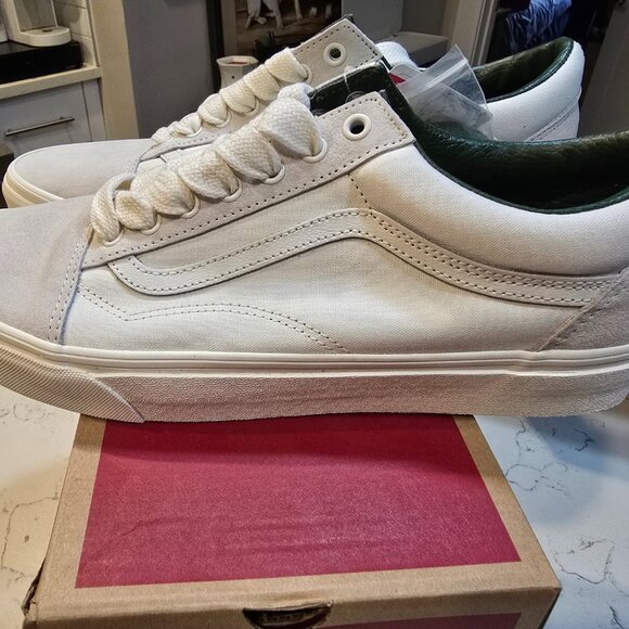 Vans OLD SKOOL OVERSIZED LACE VN0007NTWGR White Green Skateboarding MENS 12 NEW - Picture 2 of 12